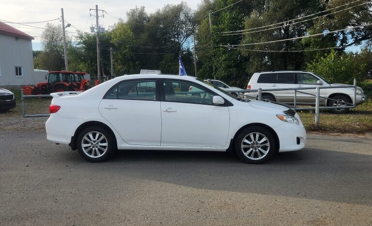 TOYOTA COROLLA 2009 114000km LE SPÉCIAL ÉDITION complet