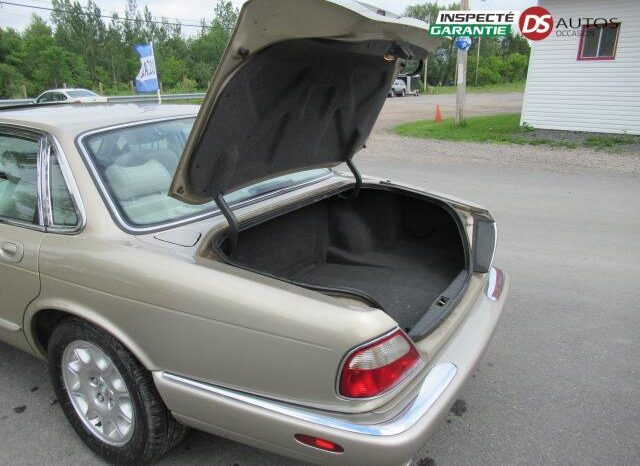 2000 JAGUAR SÉRIE XJ BERLINE 4 PORTES complet